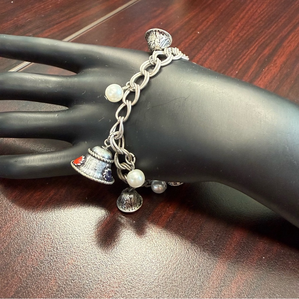 Avon “Jingle Bell Charm” Silver and White Charm Bracelet with Pearls NIB 2007